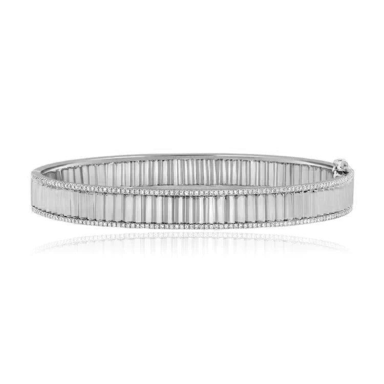 Gestreepte Pave Outline Bangle