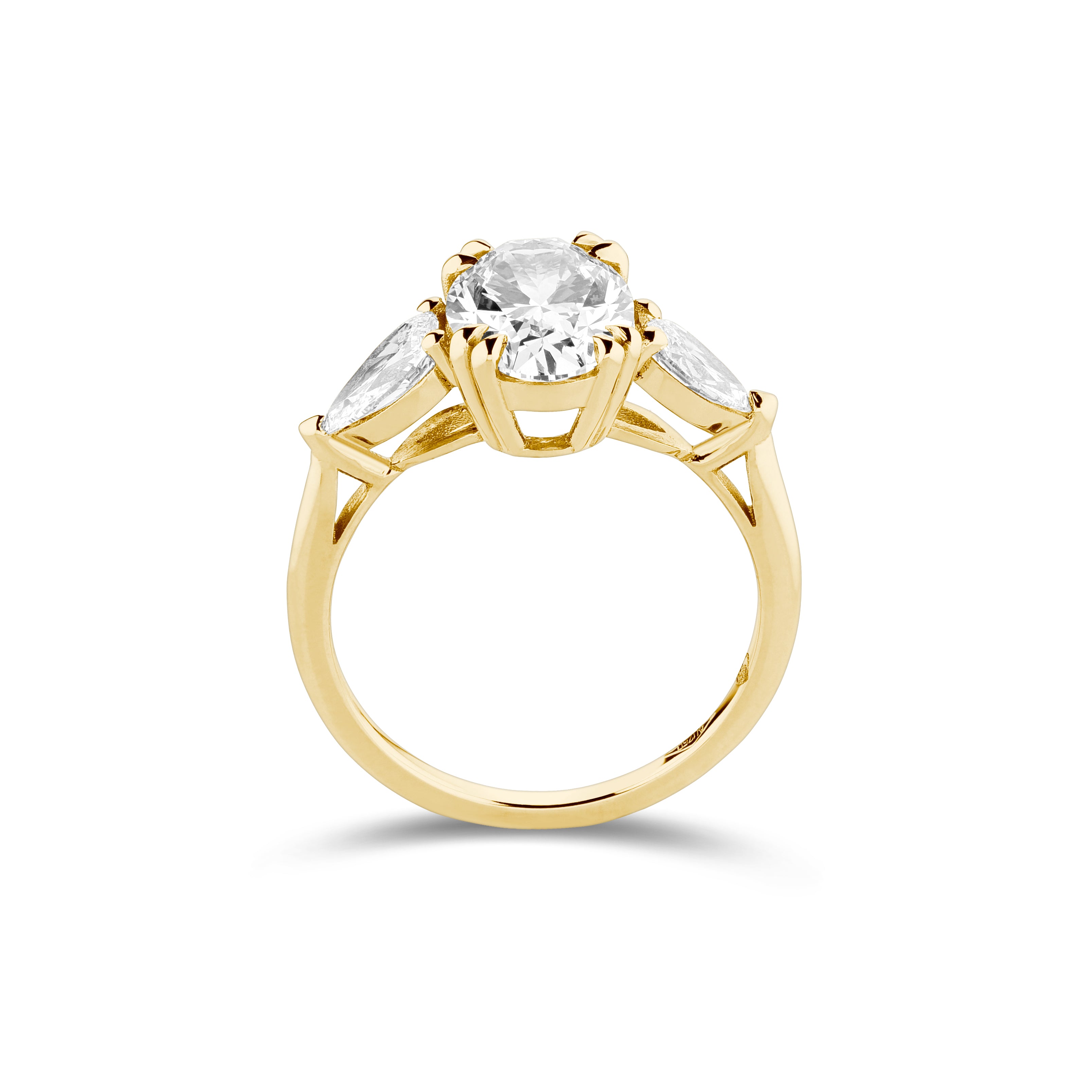 Oval and pear shape cut ring