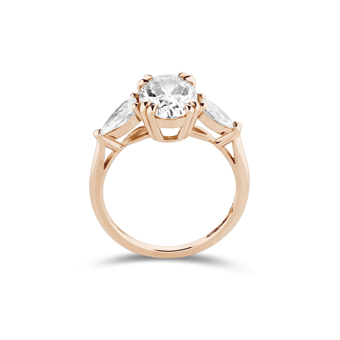 Oval and pear shape cut ring