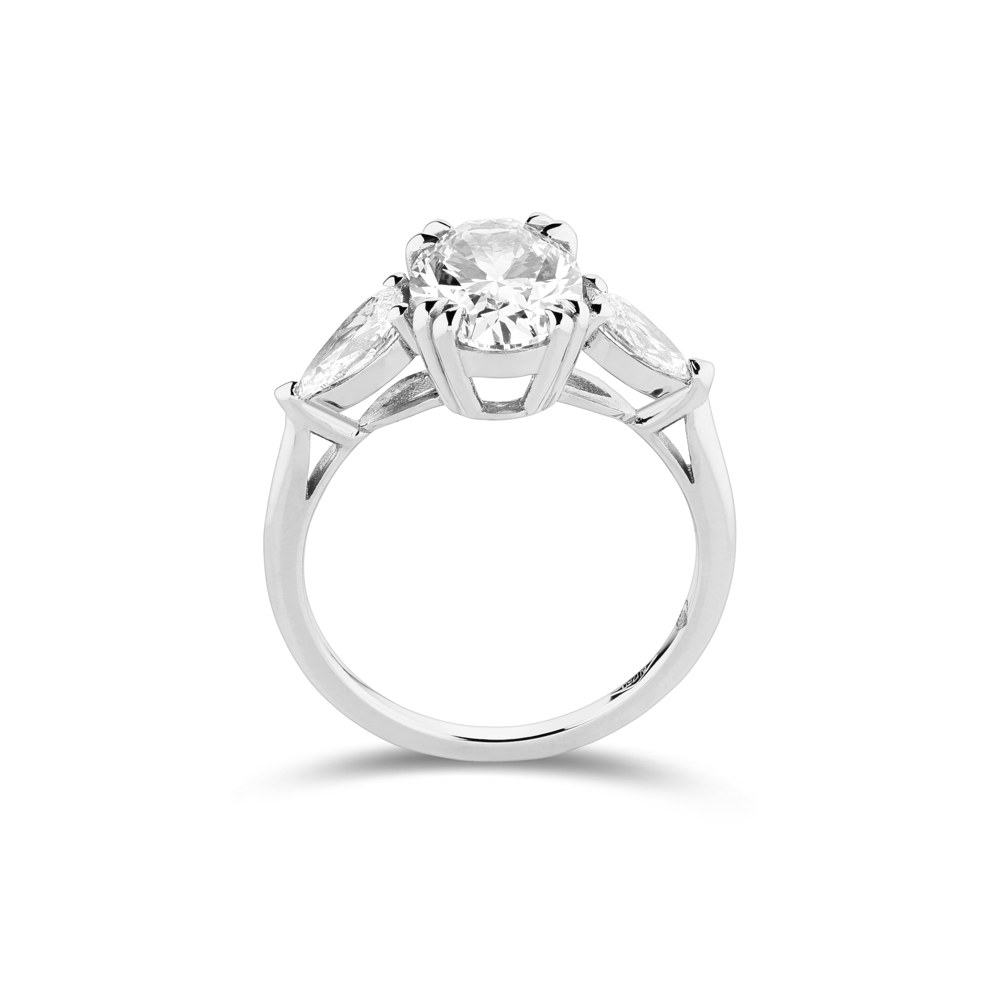 Oval and pear shape cut ring